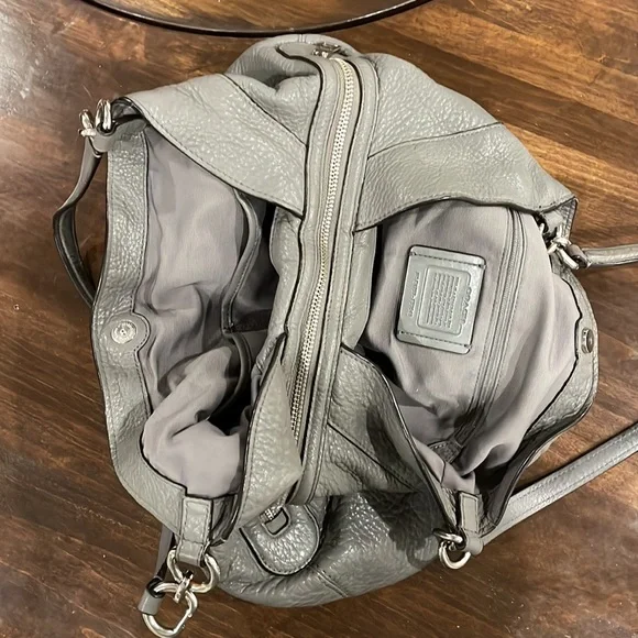 Coach Lexy Handbag - Picture 4 of 8